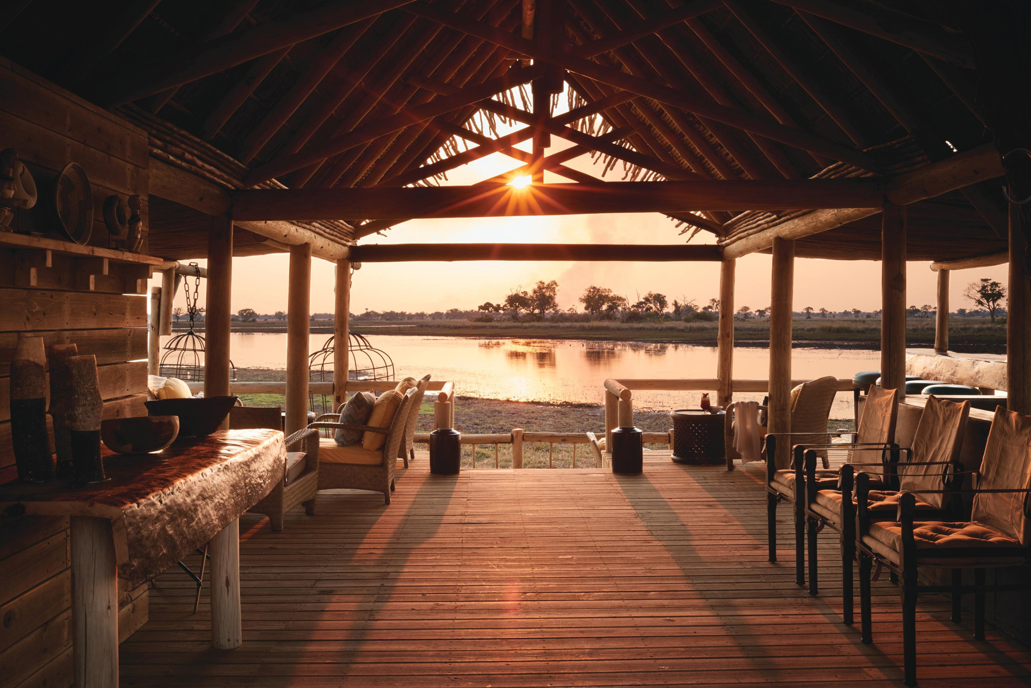 viewing deck of lodge at eagle island belmond